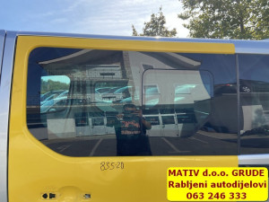 BOČNO staklo ZADNJE LIJEVO na kliznim vratima Renault Trafic 2024