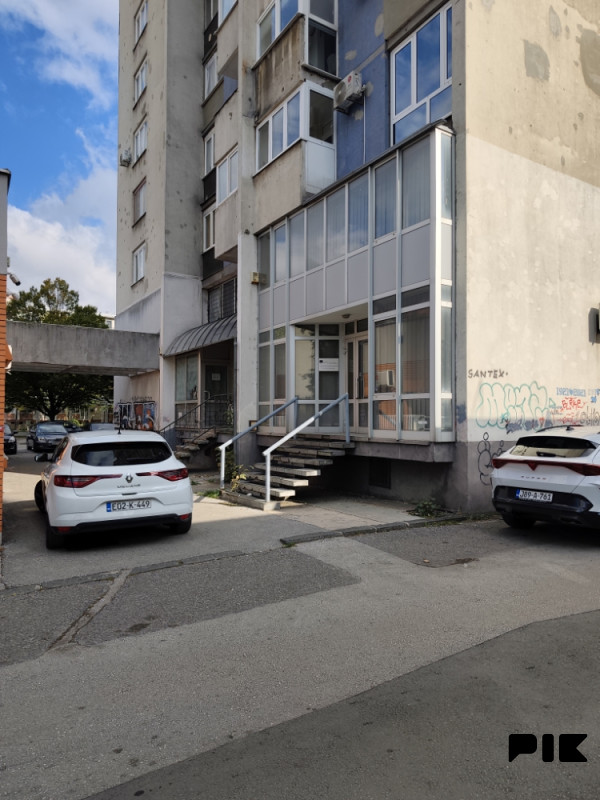 Poslovni prostor  Novo Sarajevo - Hrasno - Trg Heroja 3
