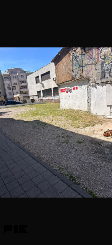 Iznajmljuje se 11 privatnih parking mjesta,Cernica Mostar 2