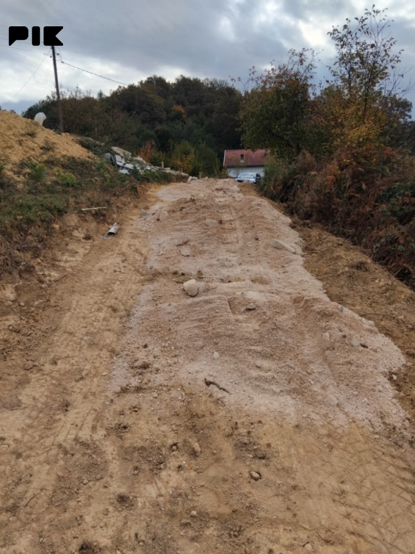 Zemljište za vikendice i ŠUMA BUSOVAČA 2