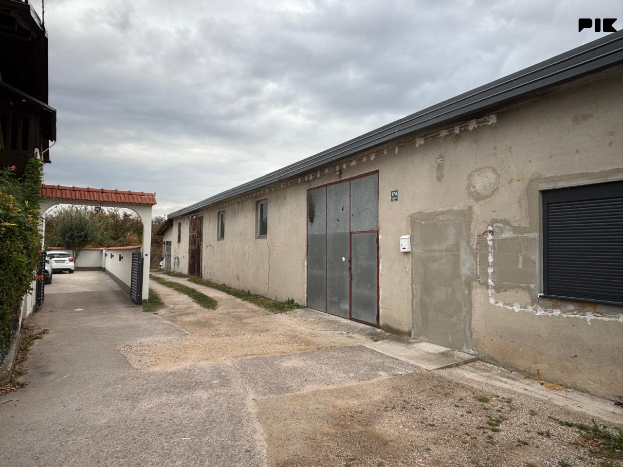 Skladišta i hale Ilidža