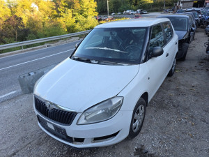 Skoda fabia 1.2 benzin 44 kw 2012 godina bih papiri - dijelovi