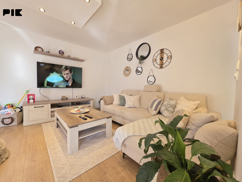 CAPITAL/ Kuća sa okućnicom Butmir/ 375m2/ Saliha Žige 2