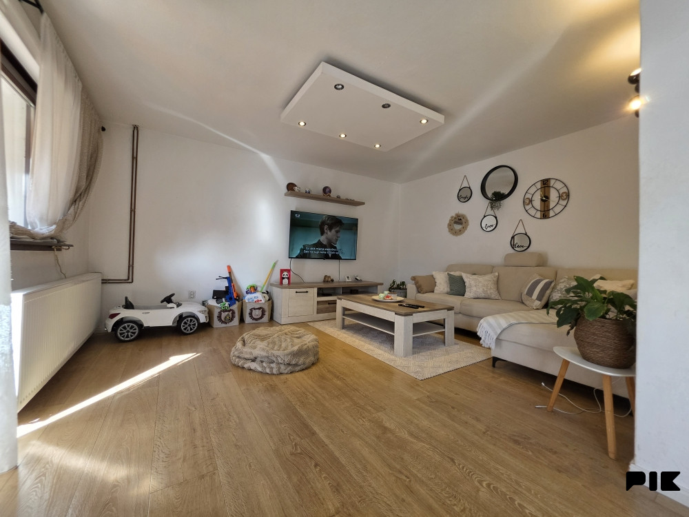 CAPITAL/ Kuća sa okućnicom Butmir/ 375m2/ Saliha Žige 3