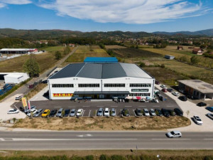 Višenamjenski poslovni prostor - sprat 2000 m2
