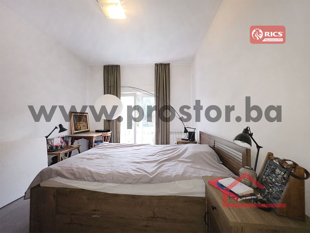 PROSTOR izdaje: Dvosoban stan, Centar 3