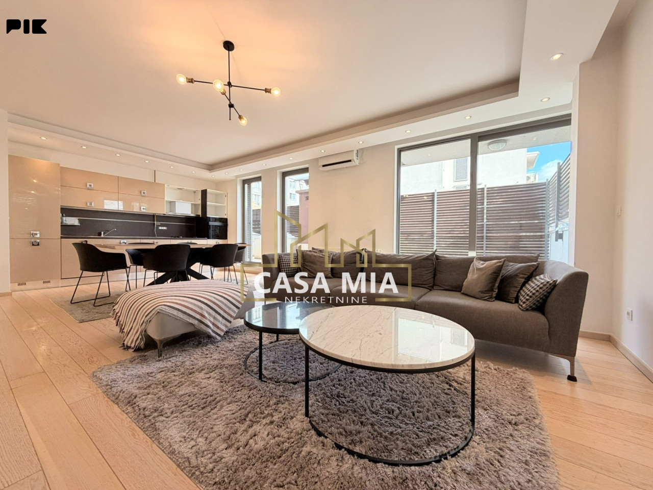 CASA MIA / Četverosoban stan / 111m2 / Bolgrano / Šip / Centar