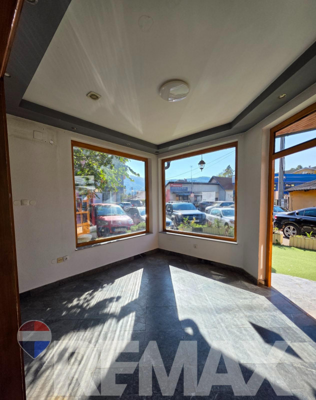 Poslovni prostor | 88m2 | Bulevar 2