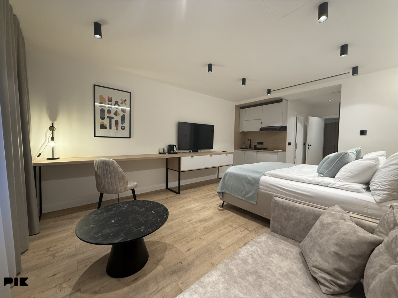 Dva apartmana u jednoj nekretnini, 74 m2, Alipašina, Sarajevo 3