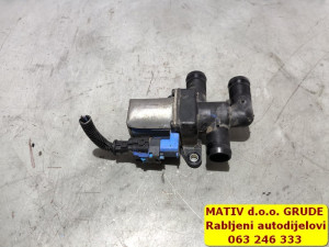 POMOĆNA pumpa vode Renault Trafic 2,0 dCi 2024 2123015