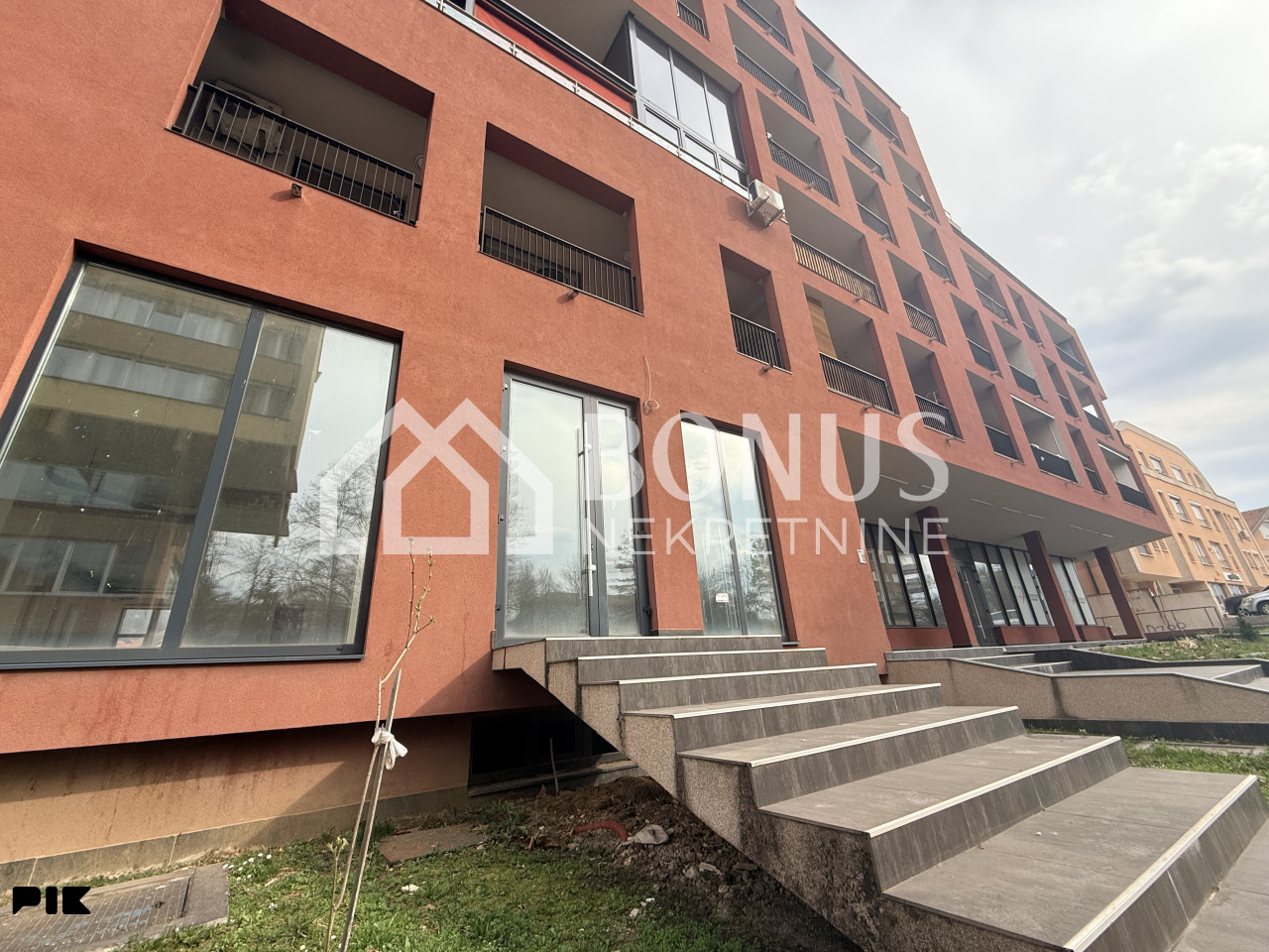 Poslovni prostor 246 m2 - novogradnja, "Terase", Zenica 2