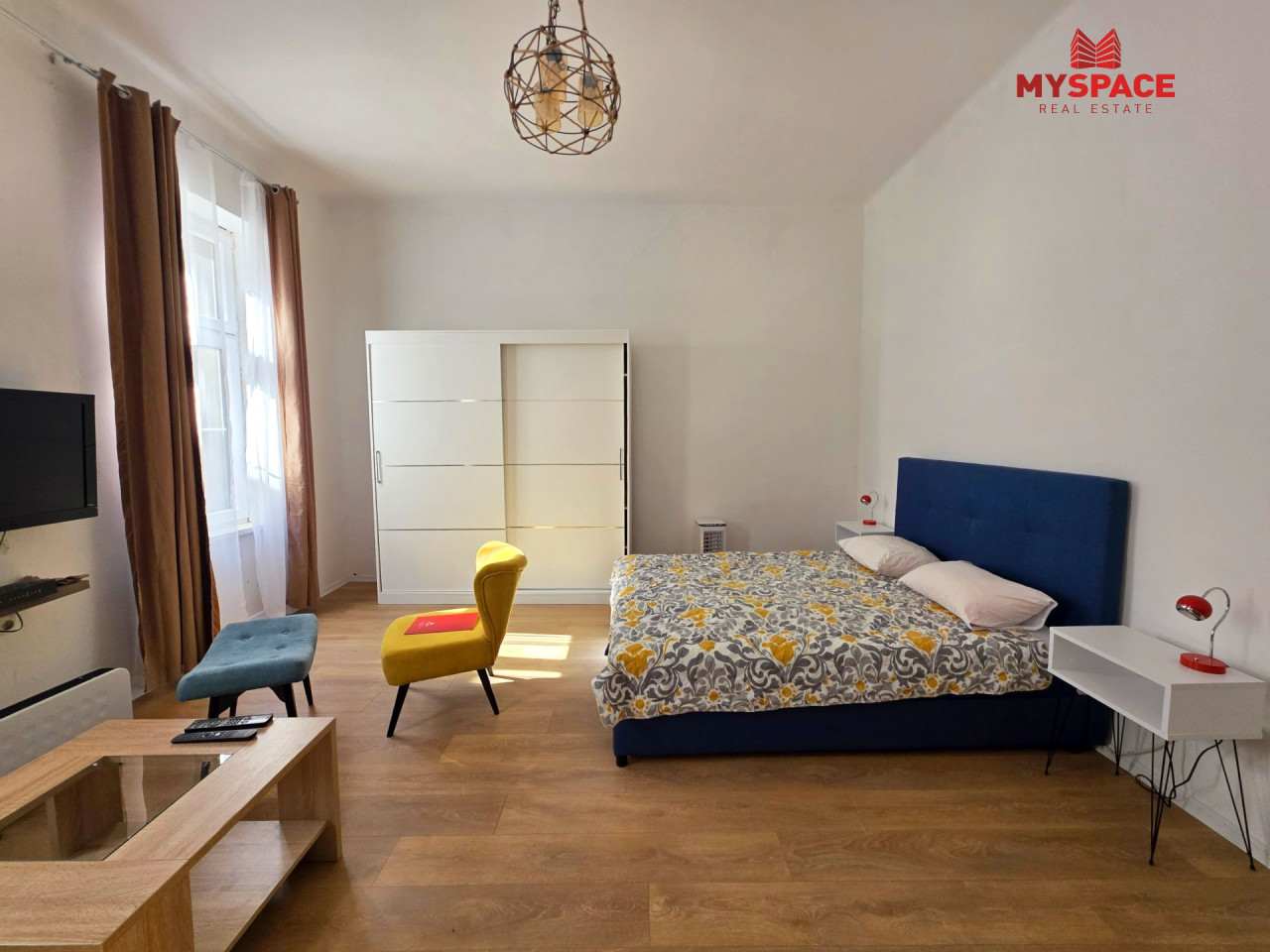 MY SPACE/ Stan/ Mejtas/ RENOVIRAN/ NAMJESTEN/ 35 m2 2
