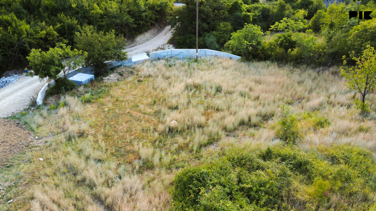 Zemljište 990 m2 - Mirna zelena oaza u Blagaju nadomak Tekije