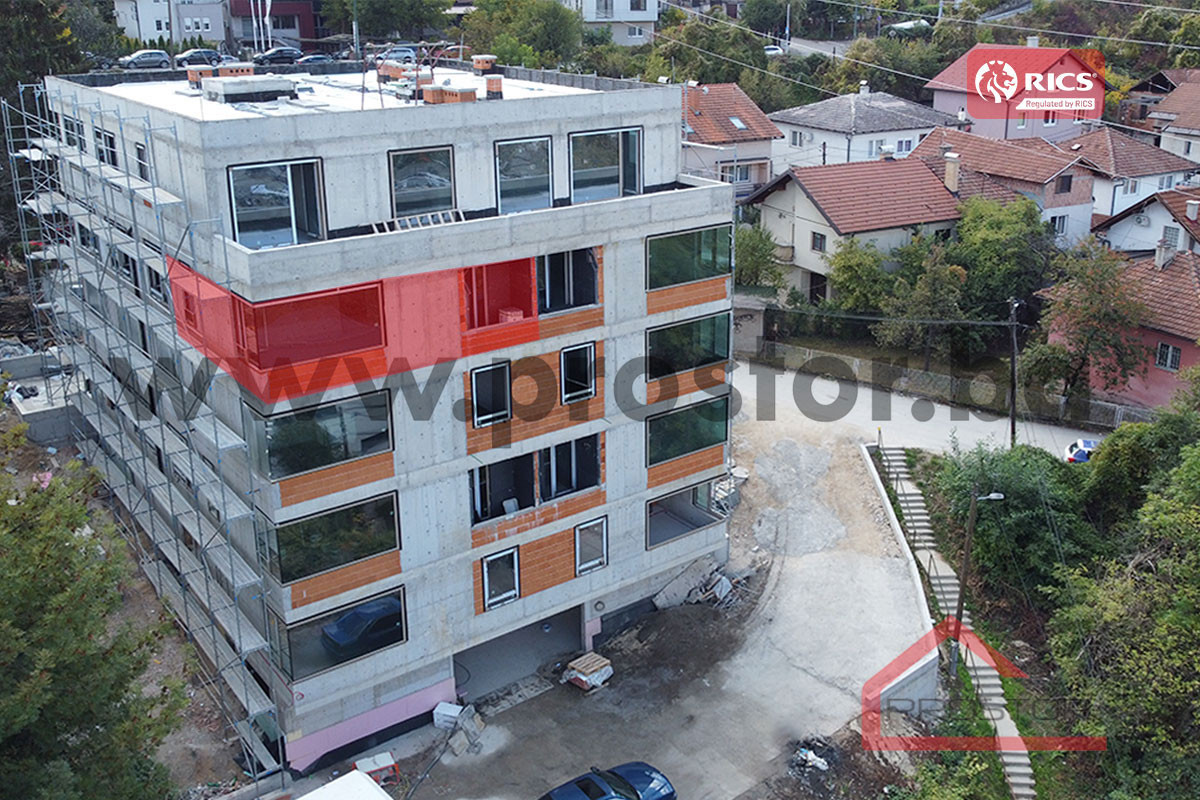 NOVOGRADNJA SKENDERIJA: Trosoban stan, pogled SCC