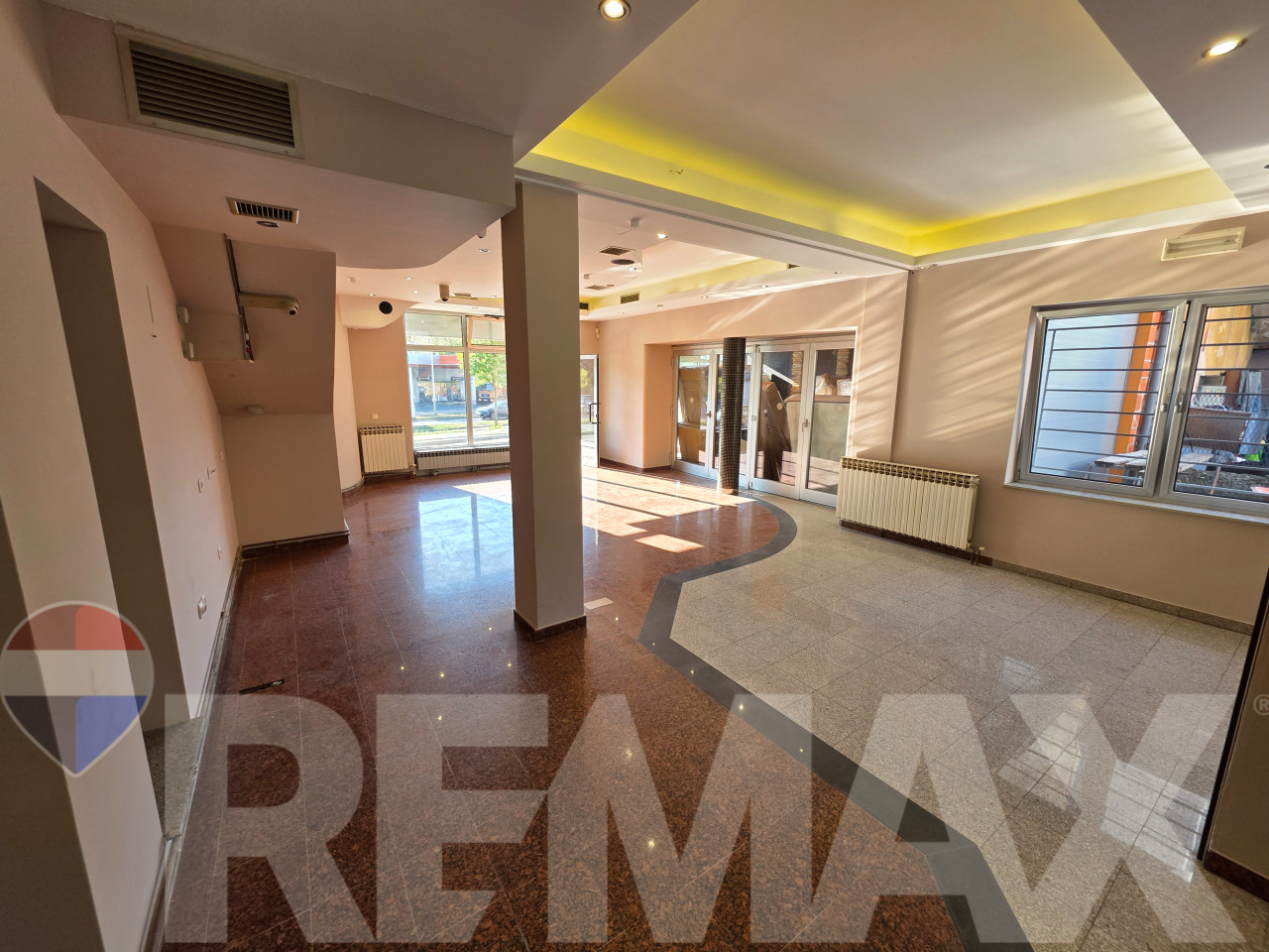 Poslovni prostor | Odlična lokacija | 295m2 | Banja Luka | Najam 3