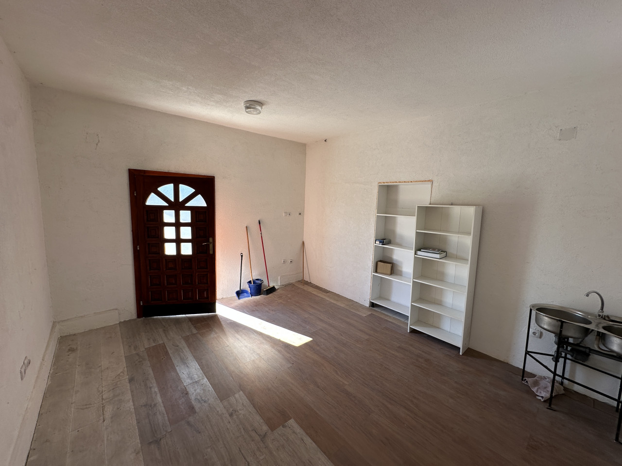Poslovni prostor - skladište - najam - 22 m2 3