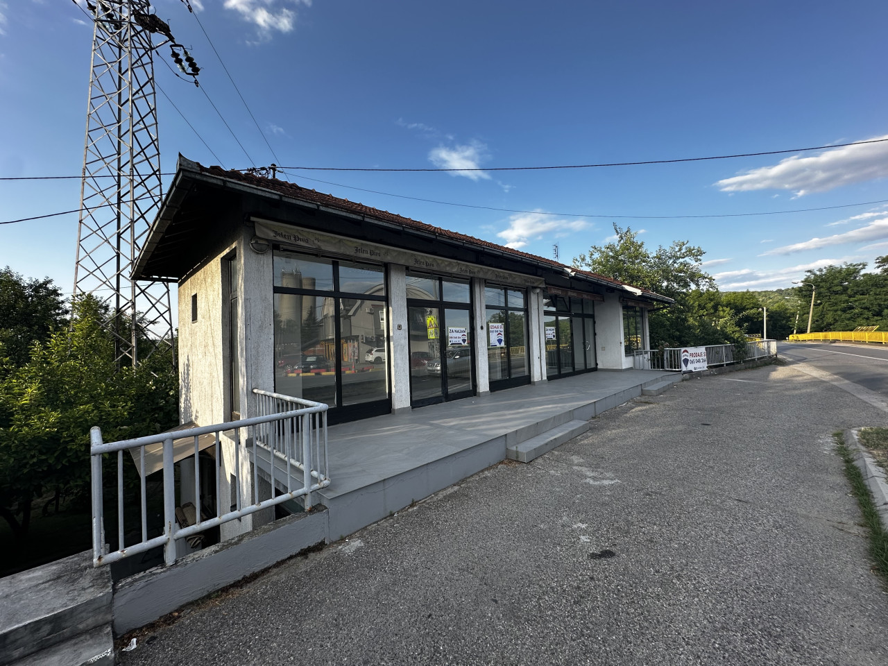 Poslovni prostor na odličnoj lokaciji - 85 m2 2