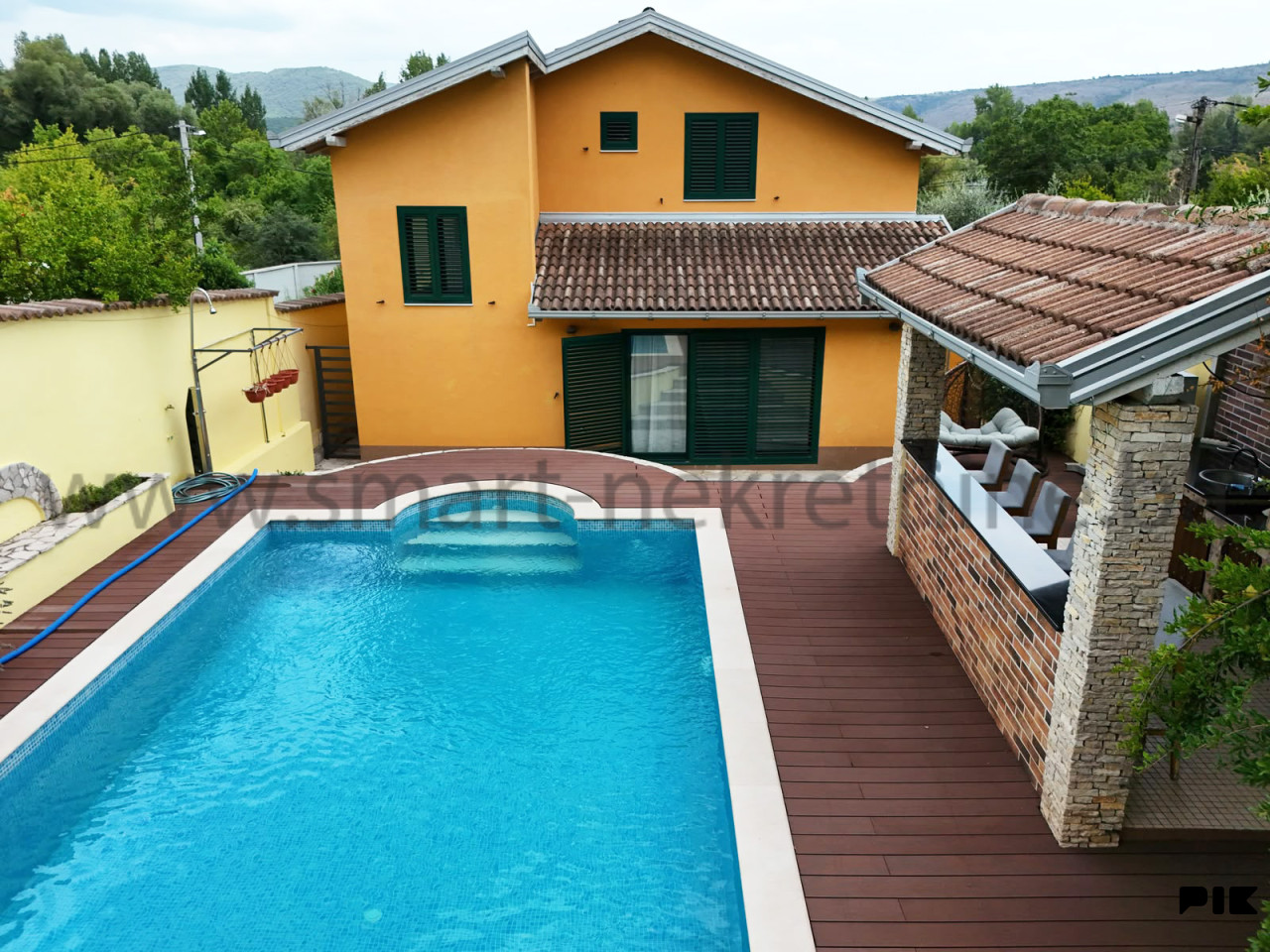 Kuće u naselju Buna - Podpetak u blizini Mostara 2