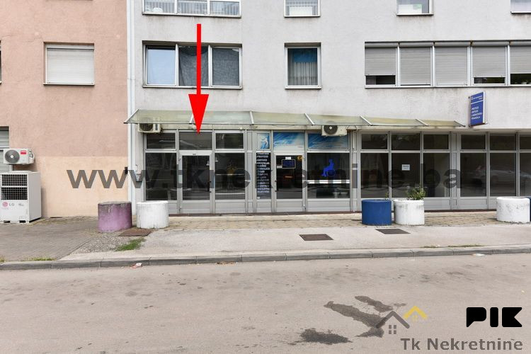 Poslovni prostor 41,58 m2, u blizini TC "Tuzlanka" 3