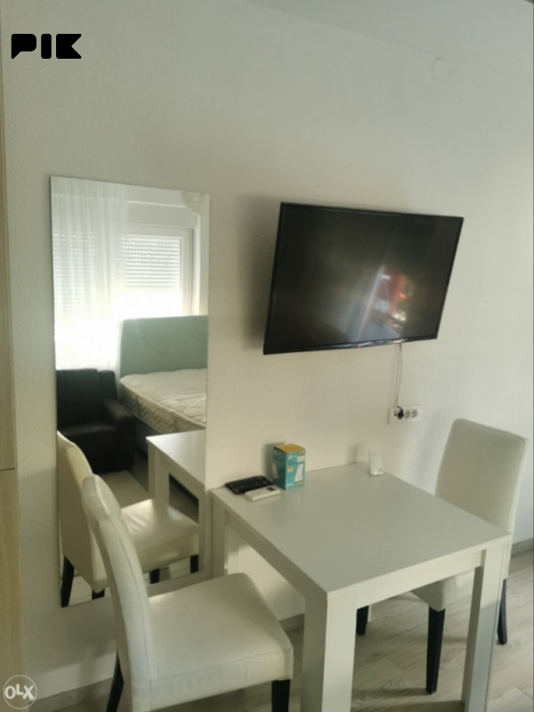 Stan/apartman Banja Luka 065626444 izdajem stan garsonjeru