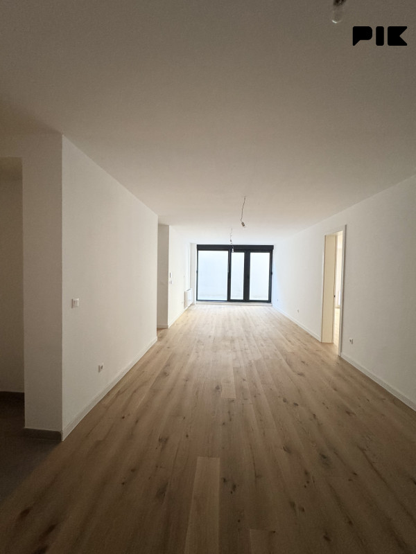 Breka Delux 96 m2 Trosoban stan sa balkonom TOP LOKACIJA 2