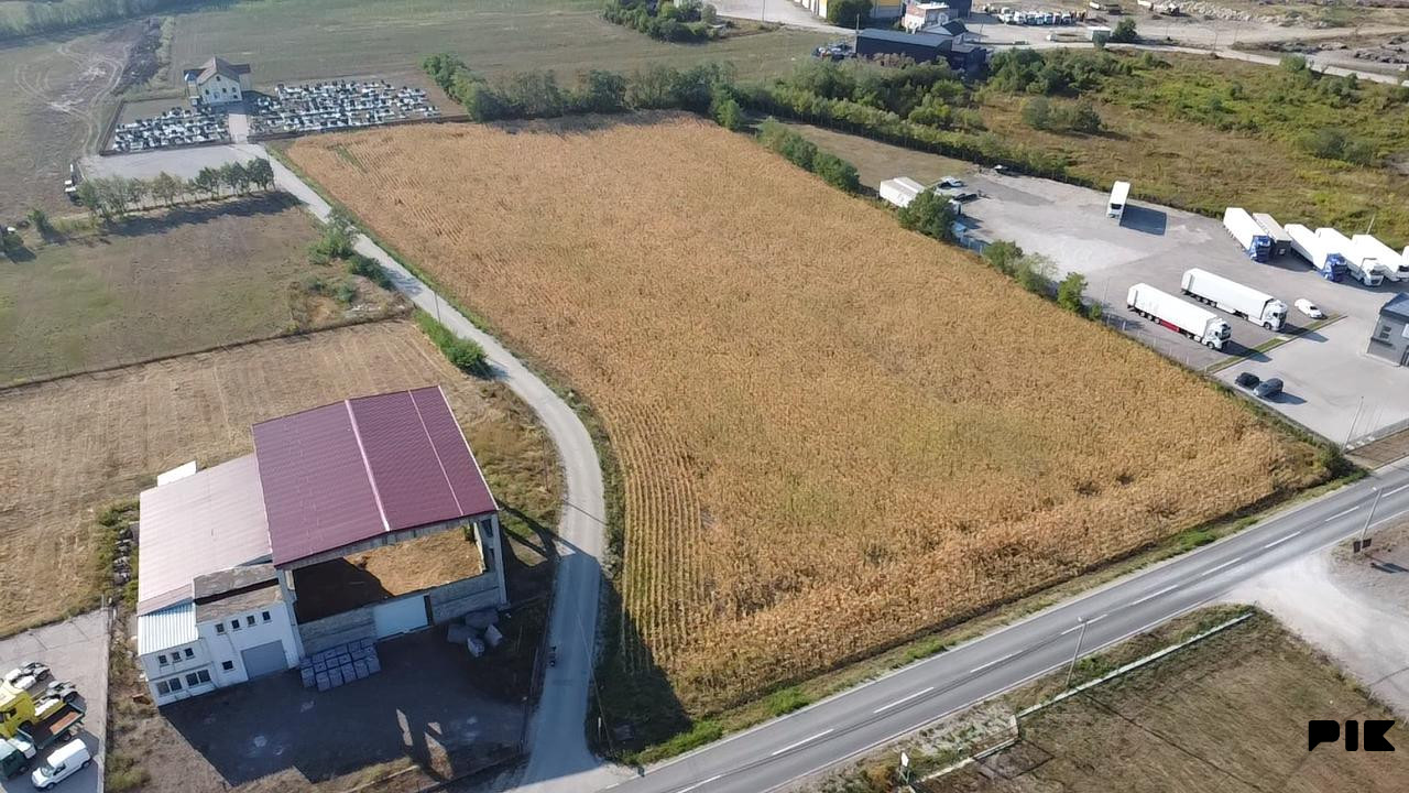 Zemljišta Gradačac 17500m2 2