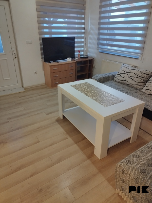 Stanovi i apartmani Živinice 37m2