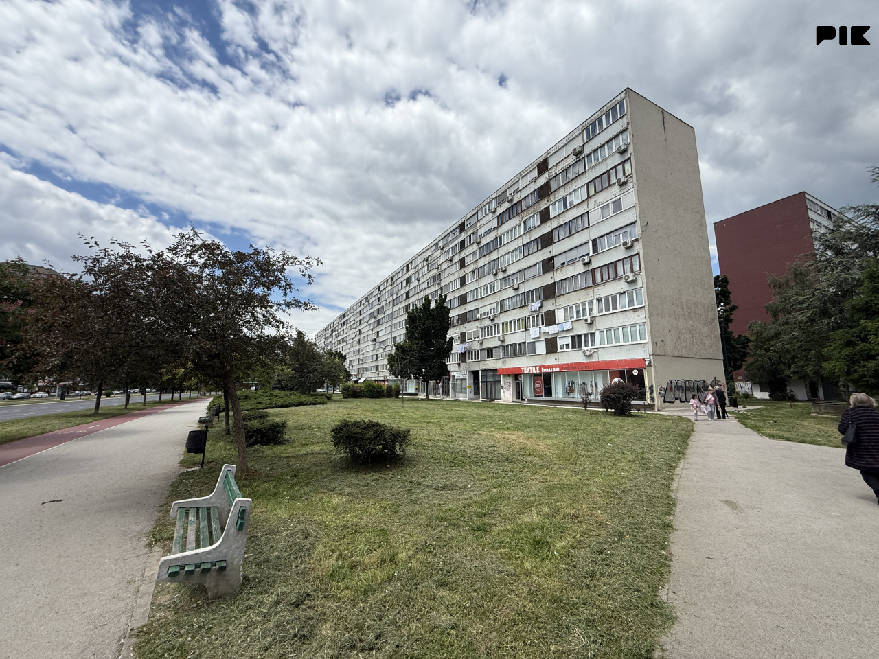 Dvosoban renoviran stan Čengić Vila 54 m2 stometarka