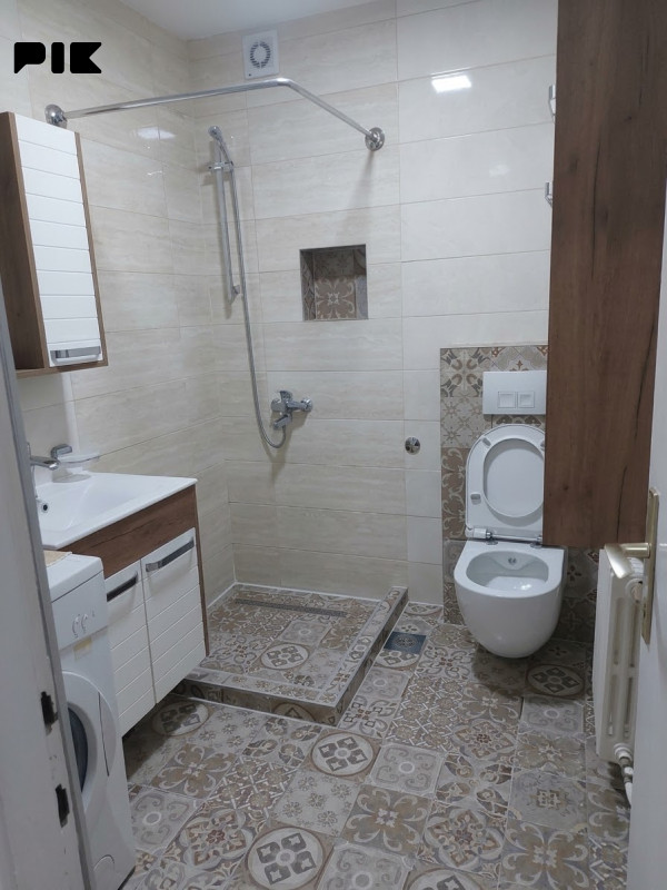 Prodajem adaptiran stan Ilidza-Pejton 56m2 2