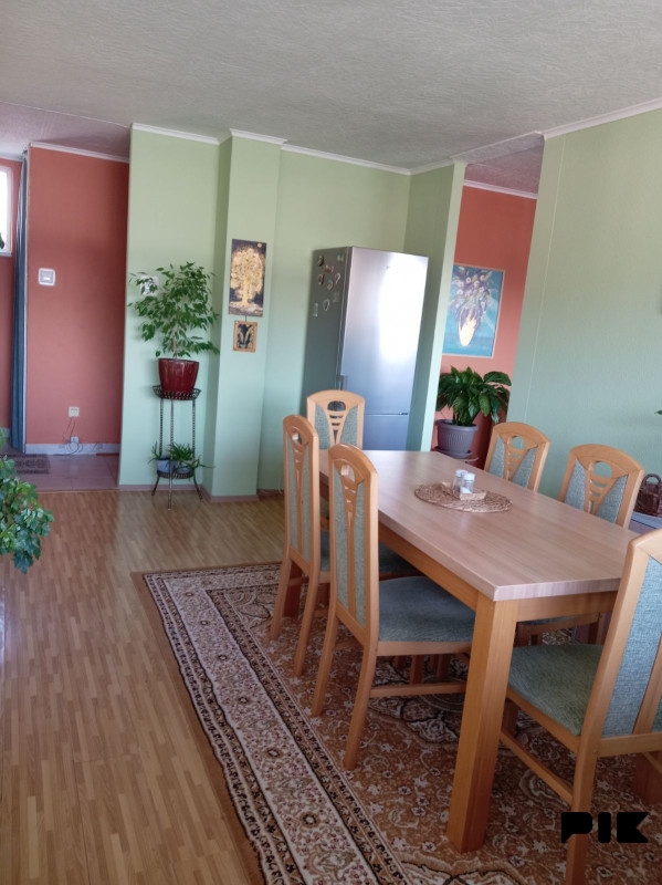 Hitna prodaja stana Slatina Tuzla 69m2