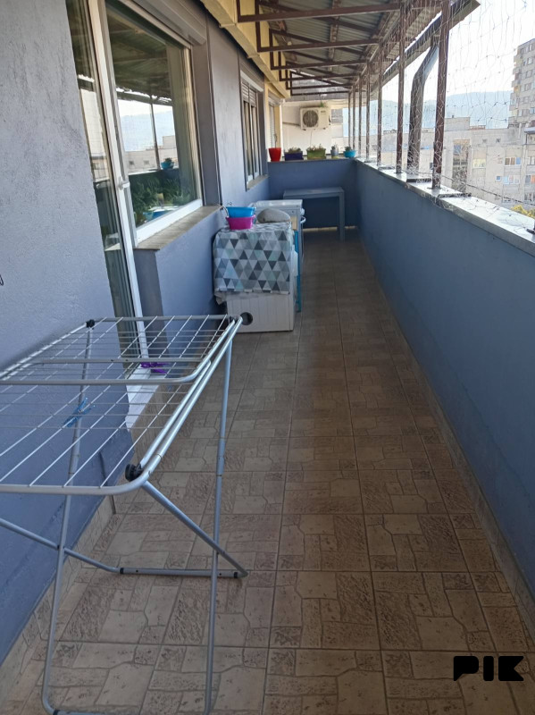 Hitna prodaja stana Slatina Tuzla 69m2 2