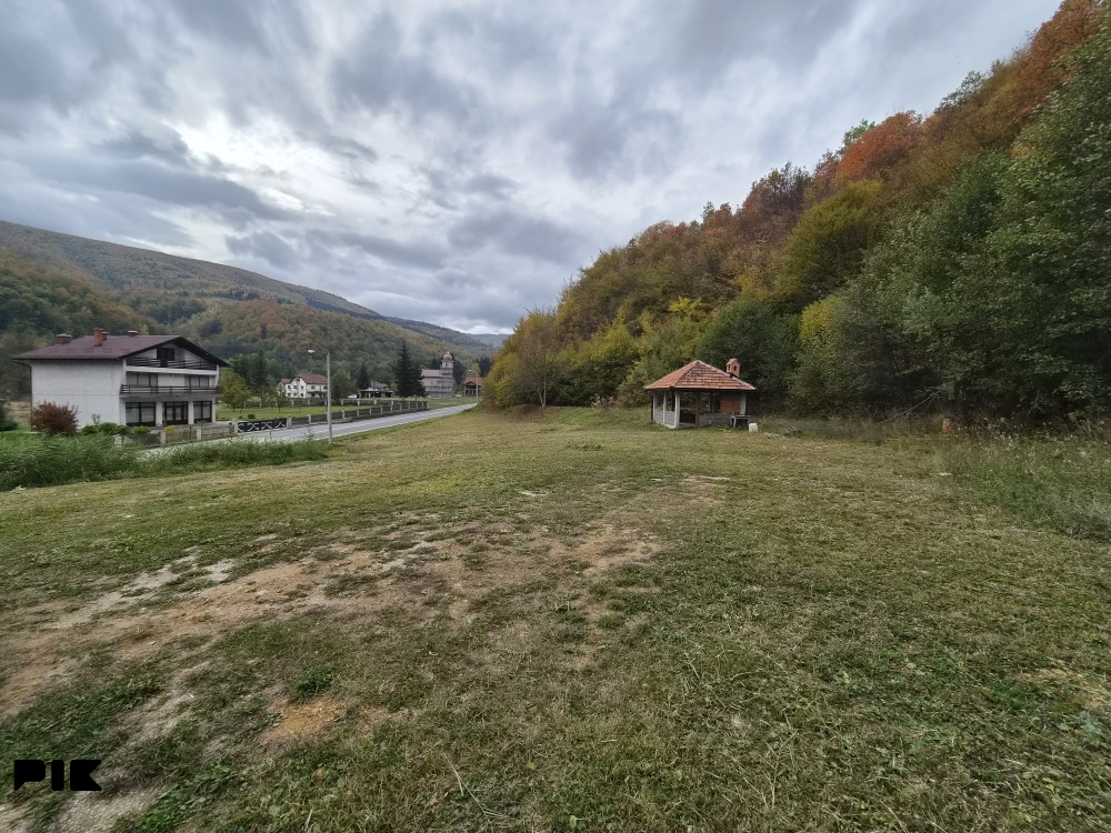 Iznajmljuje se Zemljište,plac Novi Travnik