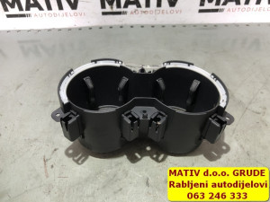Držač za čaše Audi A4 B9 8W 2017 8W0862533A