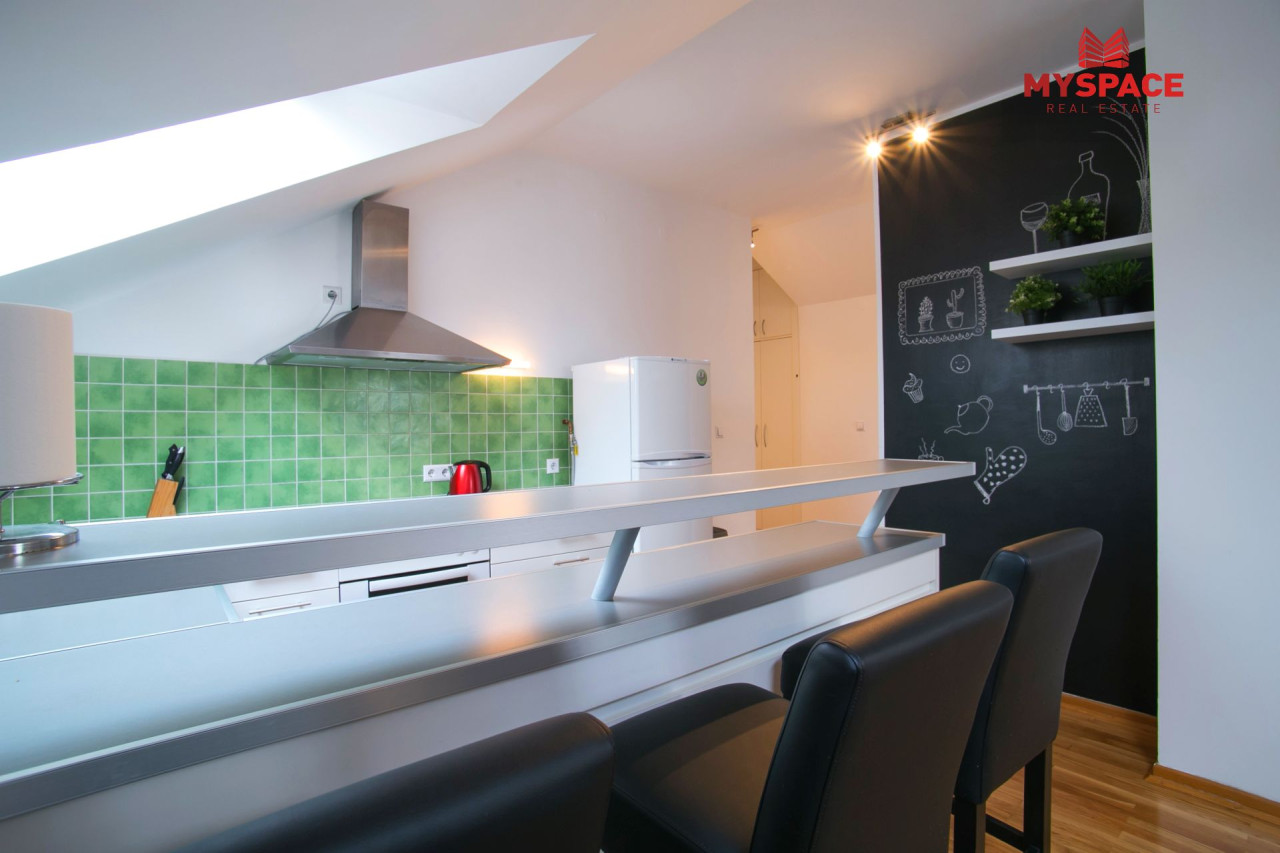 MY SPACE/ Stan/ Stari Grad/ NAMJESTEN/ 73 m2 2