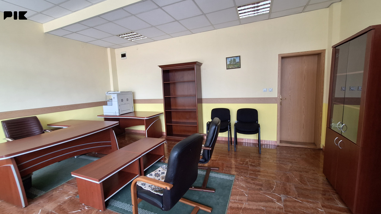 Poslovni prostor Pale 30m2 CENTAR 3