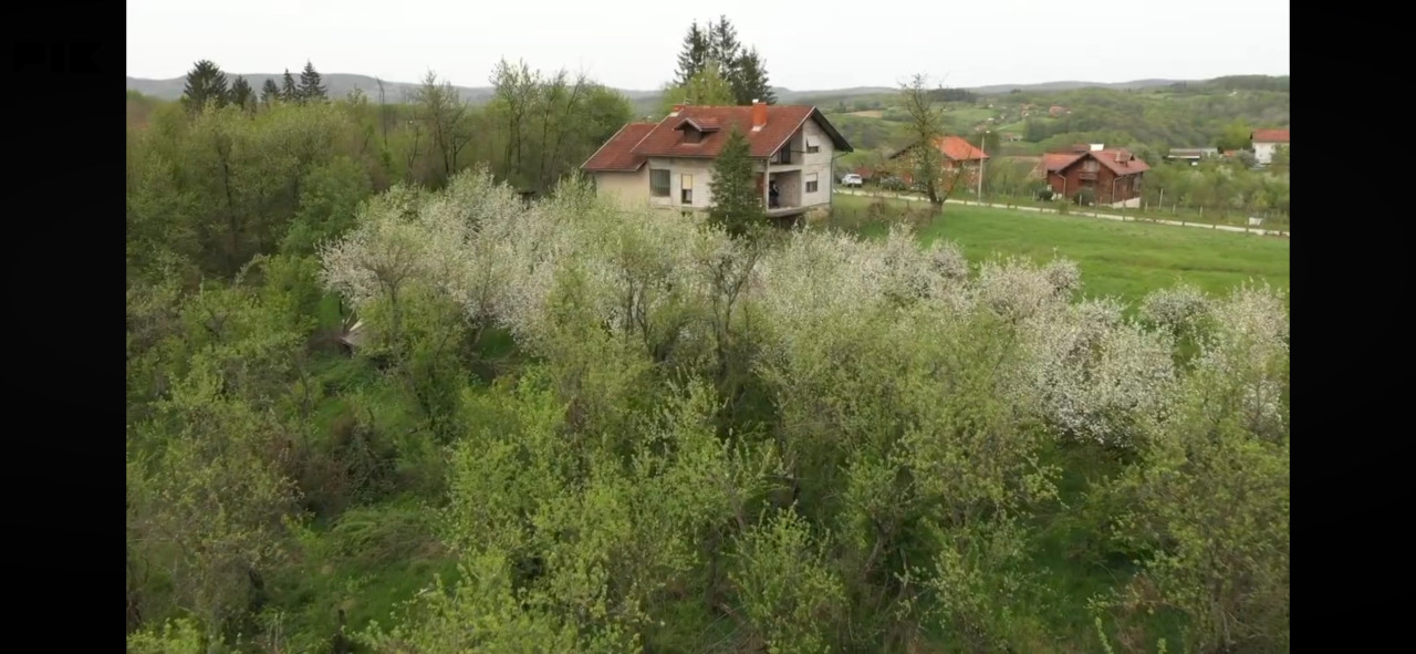 Imamje kod Banjaluke kuća 256 m2 i 7289 m2 zemljište 3