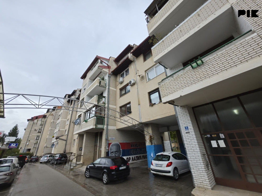 Stan Istočno Sarajevo Dobrinja IV 59m2 dvosoban 2