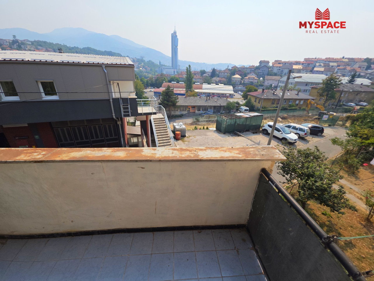 MY SPACE/ Stan/ Velesici/ RENOVIRAN/ 61 m2 2