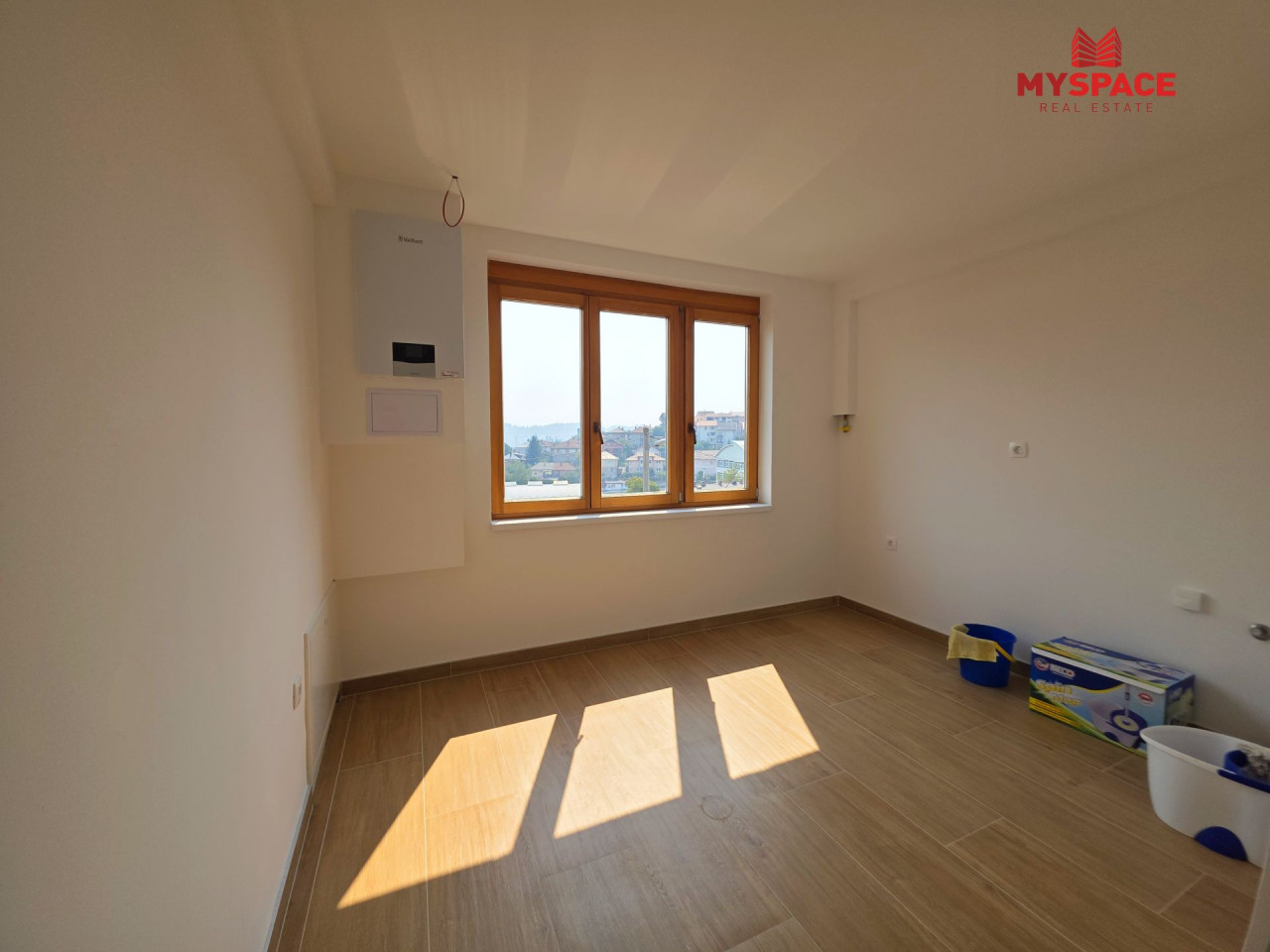 MY SPACE/ Stan/ Velesici/ RENOVIRAN/ 61 m2 3