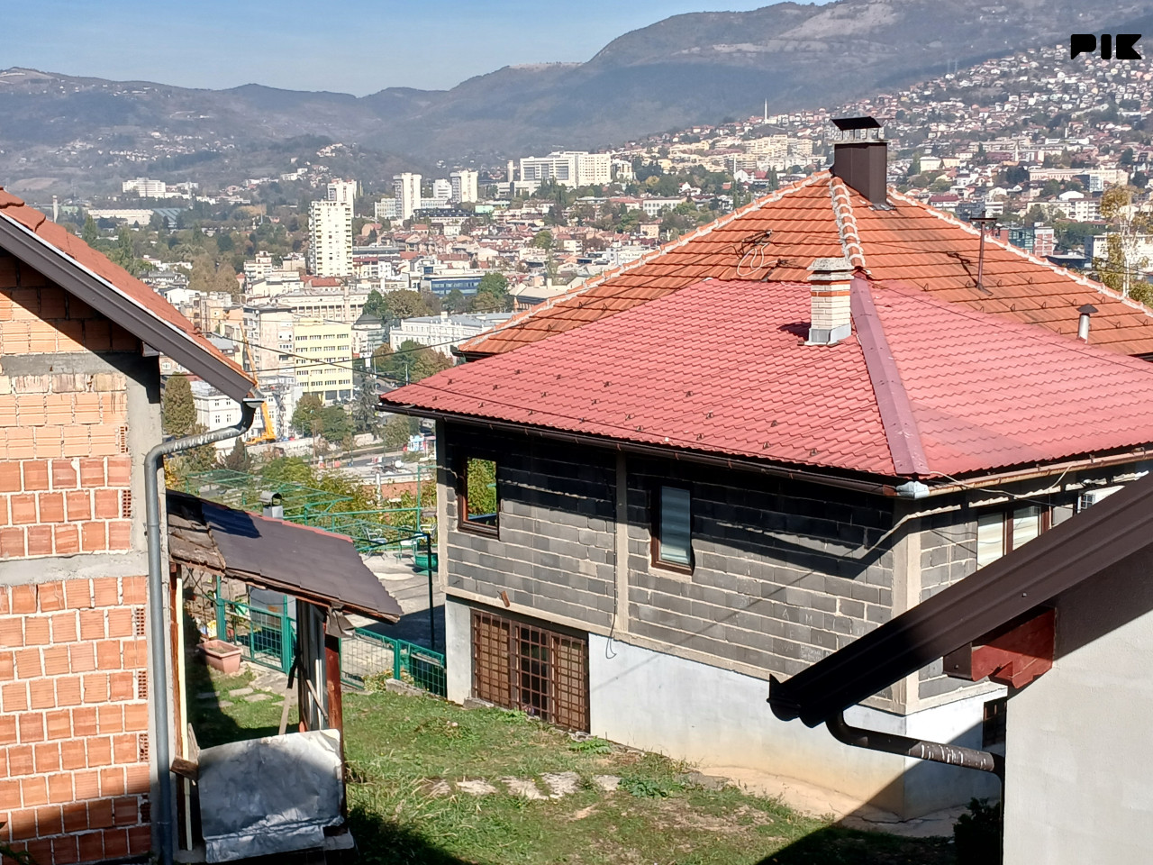 Kuća Sarajevo - Centar- Urijan Dedina- sprat kuće - nenamještena 2