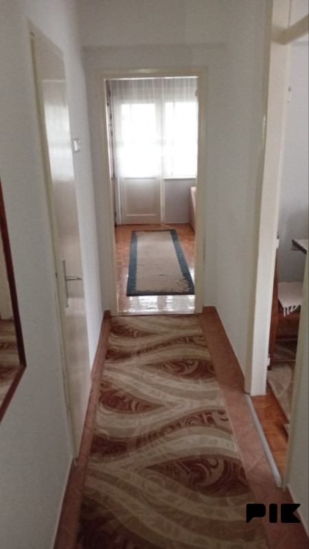 Izdavanje stana  za studente u Tuzli, naselje Slatina 2