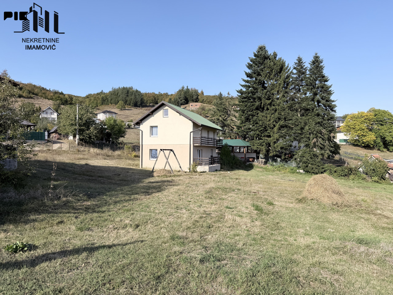 Kuća sa pomoćnim objektima / Ilidža / Gornje Vlakovo 2
