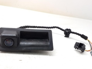 2K5827566C PREKIDAC ZADNJE HAUBE  Volkswagen CADDY 201
