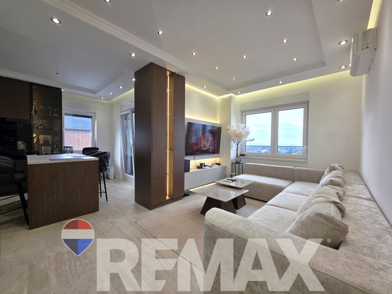 Namješten četvorosoban stan 94 m2 | Novogradnja | Lazarevo