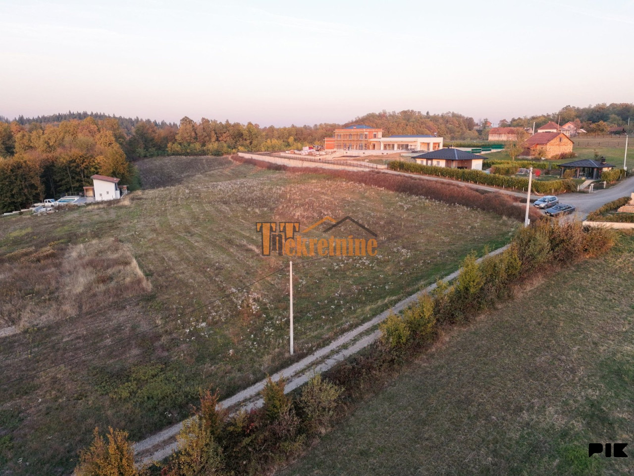Prodaju se placevi od 1000 m2 - Krčmarice 2