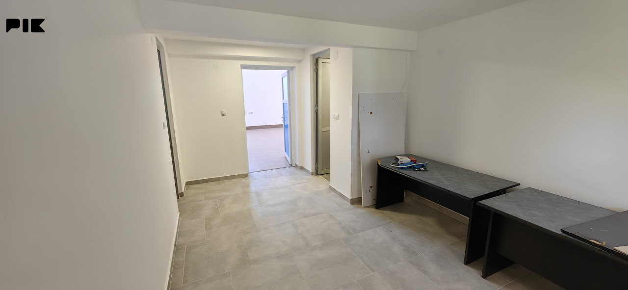 Skladišta i hale Istočno Sarajevo 230m2 2
