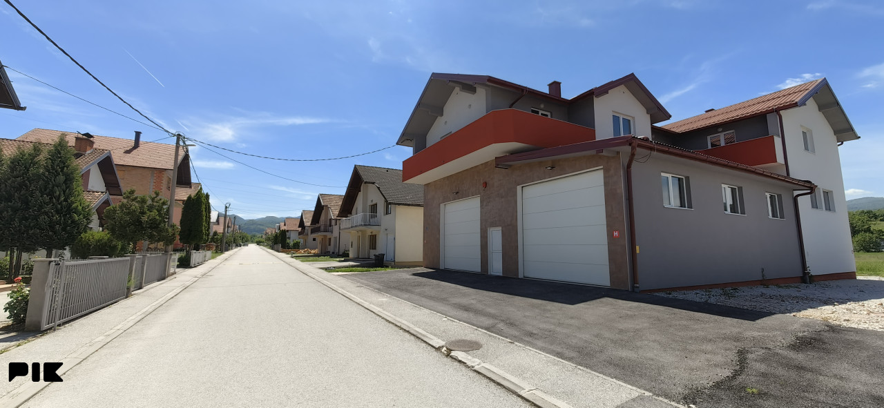 Skladišta i hale Istočno Sarajevo 230m2 3