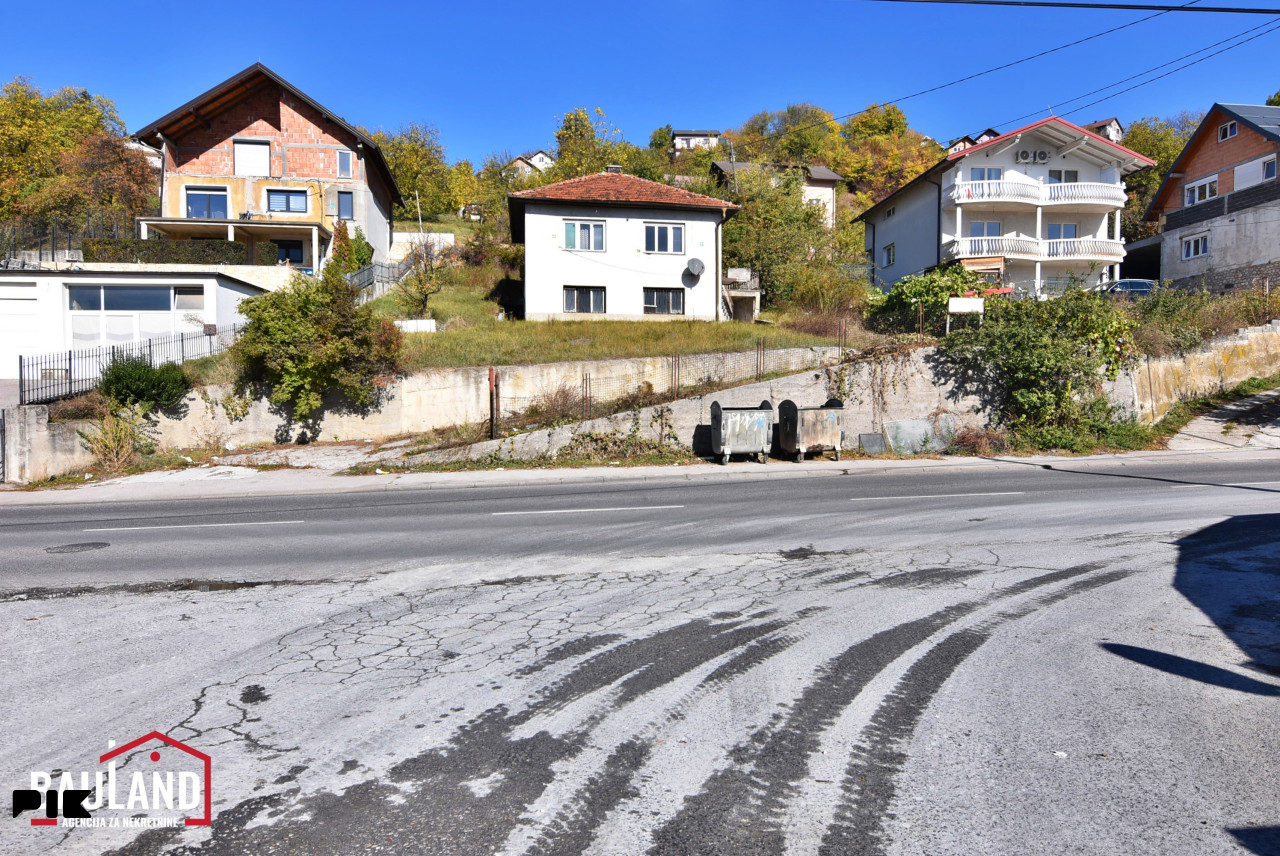 Kuća sa zemljištem na odličnoj lokaciji / Briješće, Novi Grad
