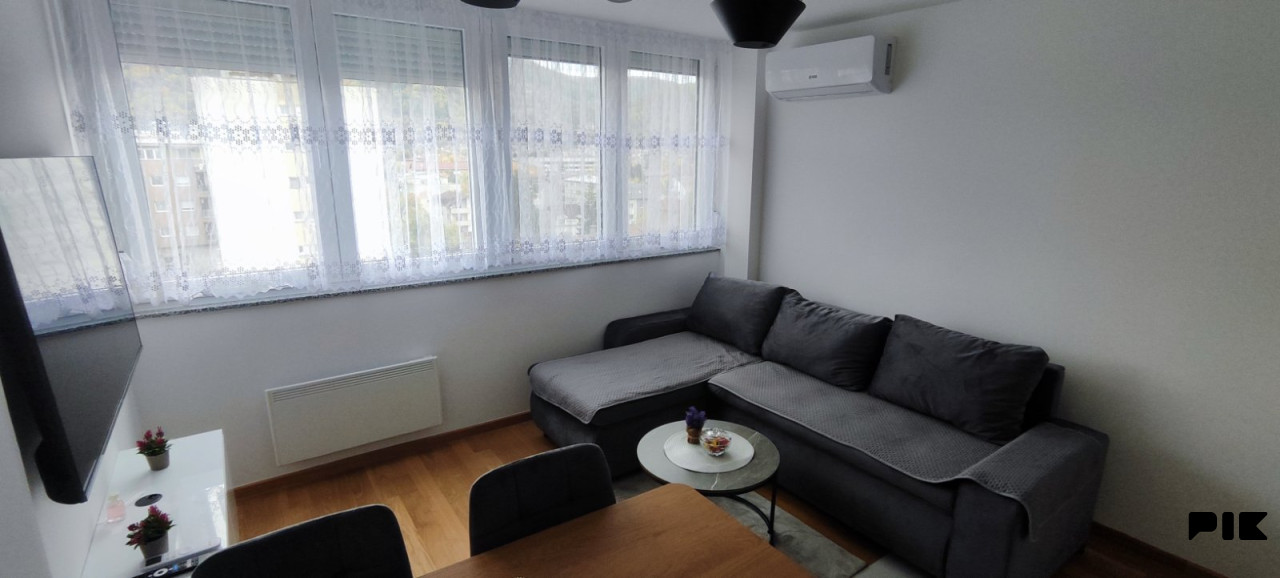 Izdajem renoviran i namjesten stan 33 m2 - Mejdan, odmah useljiv 3