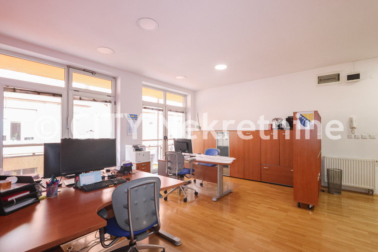 Kancelarijski poslovni prostor - Centar - Mehmeda Spahe - 60 m2